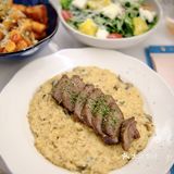 “请吃饭的漂亮姐姐🍽️”  