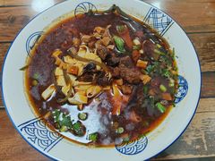 红油牛肉米线-彭家牛肉块扯面