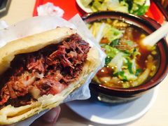 驴肉火烧-闫家驴肉老店(华电一校店)