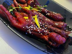 吮指鸡爪-桂满陇天书(南京德基旗舰店)