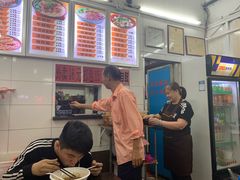 -丫丫桂林米粉(学府店)