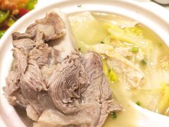 大骨头炖白菜冻豆腐-黄家饺子东北特色菜馆(湖滨商业街店)