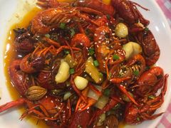 -捌贰虾蟹·江湖菜馆(江汉路店)