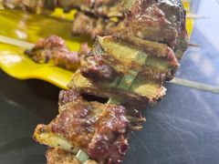 -烤肉小伙烤肉店