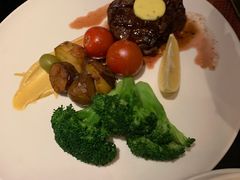 -WOLFGANG PUCK KITCHEN & BAR(迪士尼小镇店)