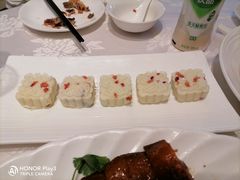-品悦酒店(三林古镇店)
