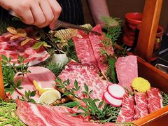 -山川小町·极番烧肉(新地假日广场店)