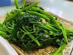 蒜蓉清炒空心菜-范饭椰林川湘味海鲜·椰子鸡(三亚湾椰梦长廊店)