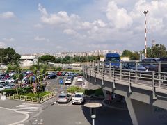 -卡塔尼亚-丰塔纳罗沙机场