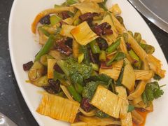 -瑞杰烧烤店·24小时营业(山东路店)