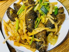 小炒禾花鱼-牛八宝桂林米粉(八里庄店)