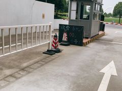 -东方体育中心·停车场