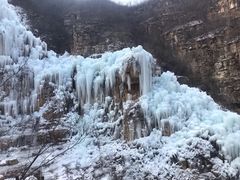 -大平台龙居瀑布旅游区