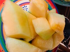 -老牌坊云南鱼豆花火锅(哈西万达店)