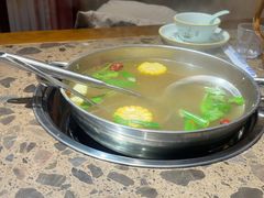-乡土黄·鲜牛肉火锅·小龙虾(兴业街店)