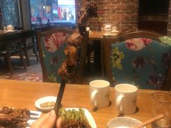 -巴依兄弟西域美食(机场店)