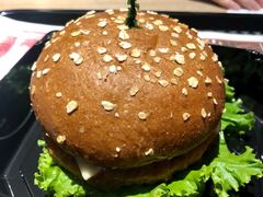 -The Habit Burger Grill 哈比特汉堡(复兴soho店)