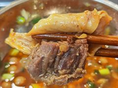 -鸿顺老铁锅美蛙鱼府(解放碑店)