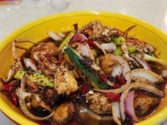 -休记光头香辣蟹干锅店(衣冠庙店)