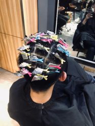 -MOVAN  HAIR莫凡匠人发型屋