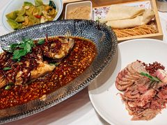 蒜爆鱼-大张烙馍村·美食地标(泉山店)
