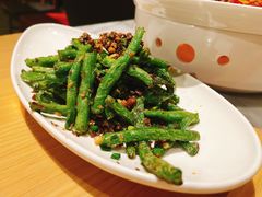 -渝信川菜 · 川味家常菜(财富购物中心店)
