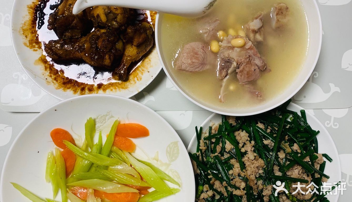 黄豆猪脚汤