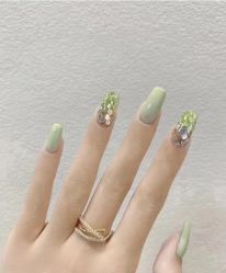 -悦指间美甲美睫