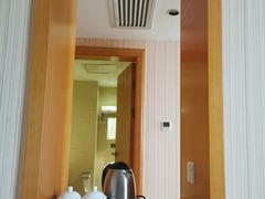 -维也纳智好酒店(深圳罗湖口岸国贸火车站店)