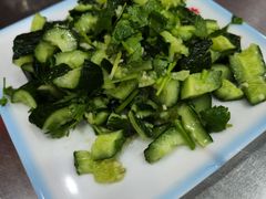 -屯老二农家铁锅炖·行业领军者(梅江店)