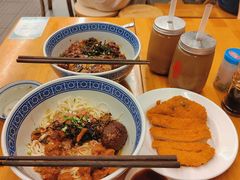 -沪西老弄堂面馆(定西路店)
