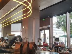 -星巴克臻选(上海虹桥新天地三店)