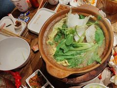 -阿润打边炉·鲜切鸡煲(华漕店)