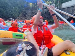 -安吉龙王山峡谷漂流