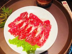 -山川小町·极番烧肉(新地假日广场店)