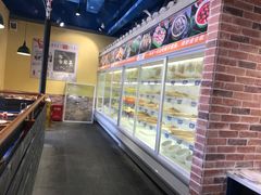 -两三事小郡肝串串香火锅(桂庙店)