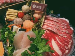 -湊湊火锅·茶憩(新中关购物中心店)