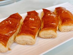 蜜汁叉烧酥-利苑酒家(合景国际金融广场店)
