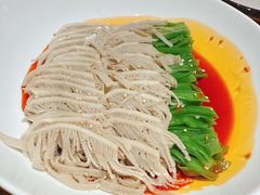 红油贡菜毛肚-金太阳海鲜烧烤·本地人餐厅(南沙店)