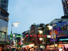 -六合夜市