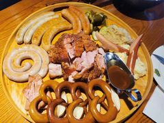 -普兰达德国餐厅·德式脆皮烤猪肘·自酿啤酒(观唐店)