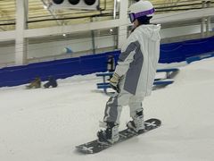 -乔波室内滑雪场