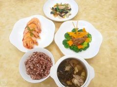 -臻爱住家月嫂育儿嫂(万达店)