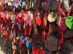 -百里峡七彩艺术小镇