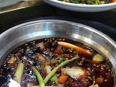-曾老幺鱼庄(龙华商厦店)