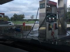 -中国石化东台服务区（沈阳方向）加油站