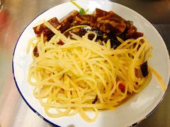 -马路牙子地桌烤肉(工体店)