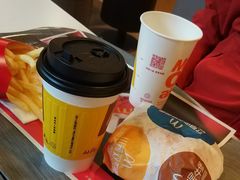 -麦当劳(杭州西湖银泰百货店)