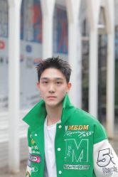 -一家只做男发烫染的店