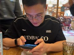-秘密旅行Bonjour(黑金冠 江南西店)